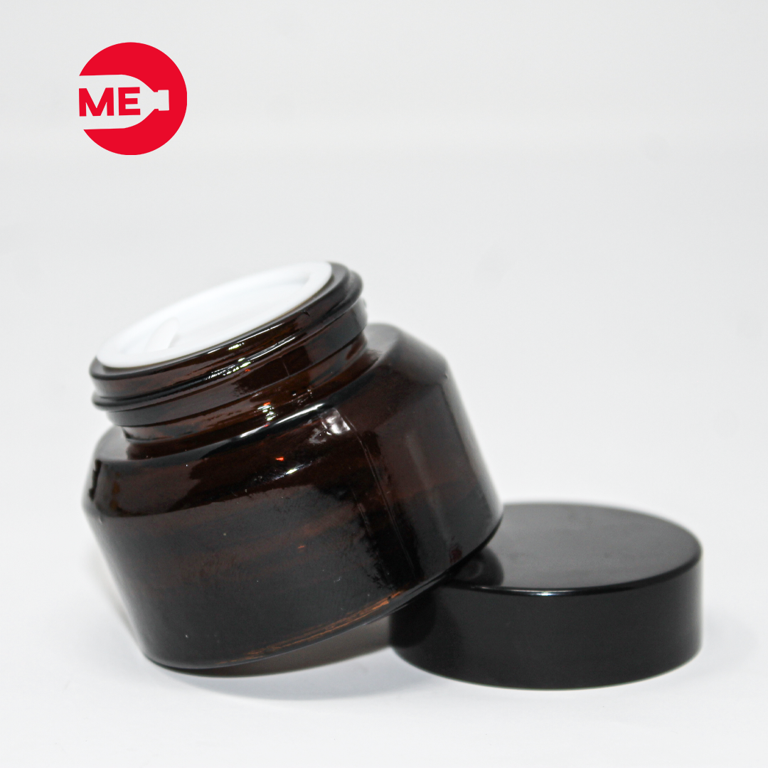 Envase Cremero de Vidrio Ámbar 30 g con Tapa de Plástico Negra Rosca Continua 37mm